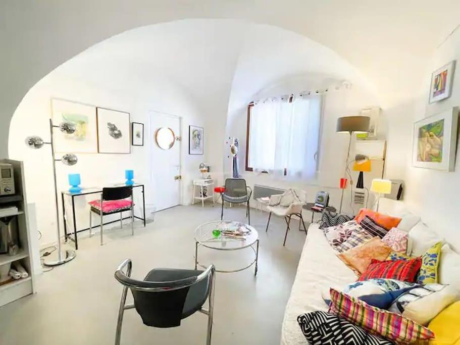 Le Studio Du Marquis Marsanne ภายนอก รูปภาพ