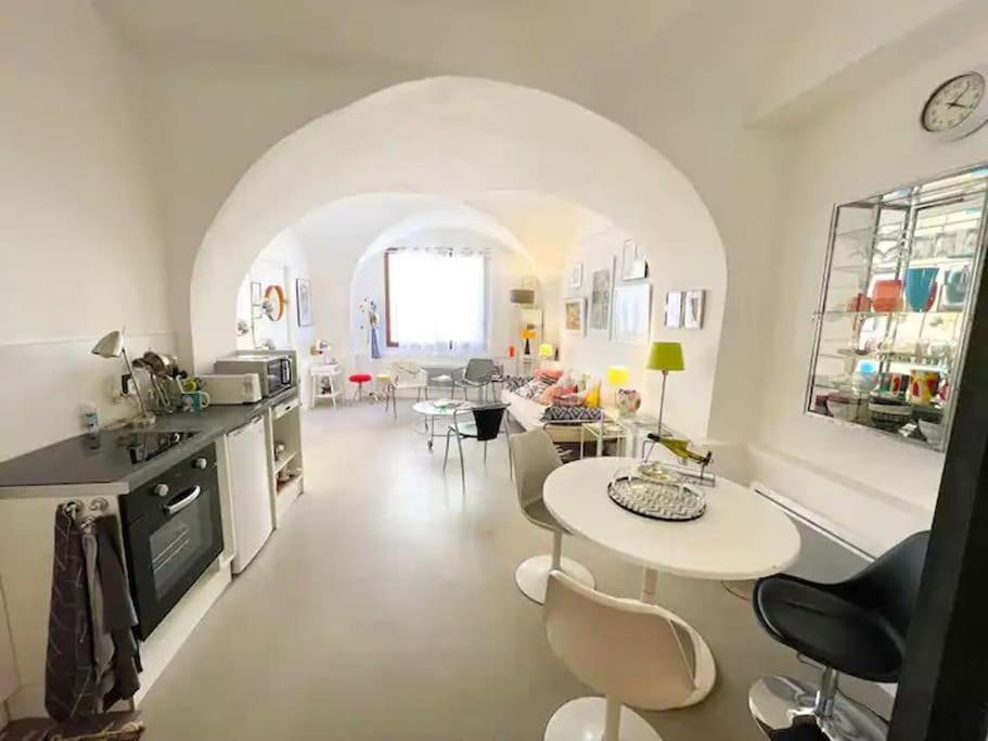 Le Studio Du Marquis Marsanne ภายนอก รูปภาพ